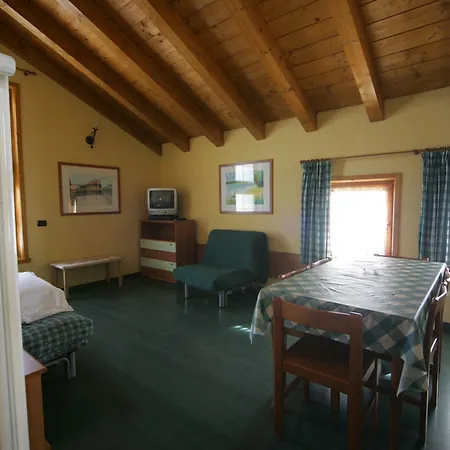 Living Apartment *